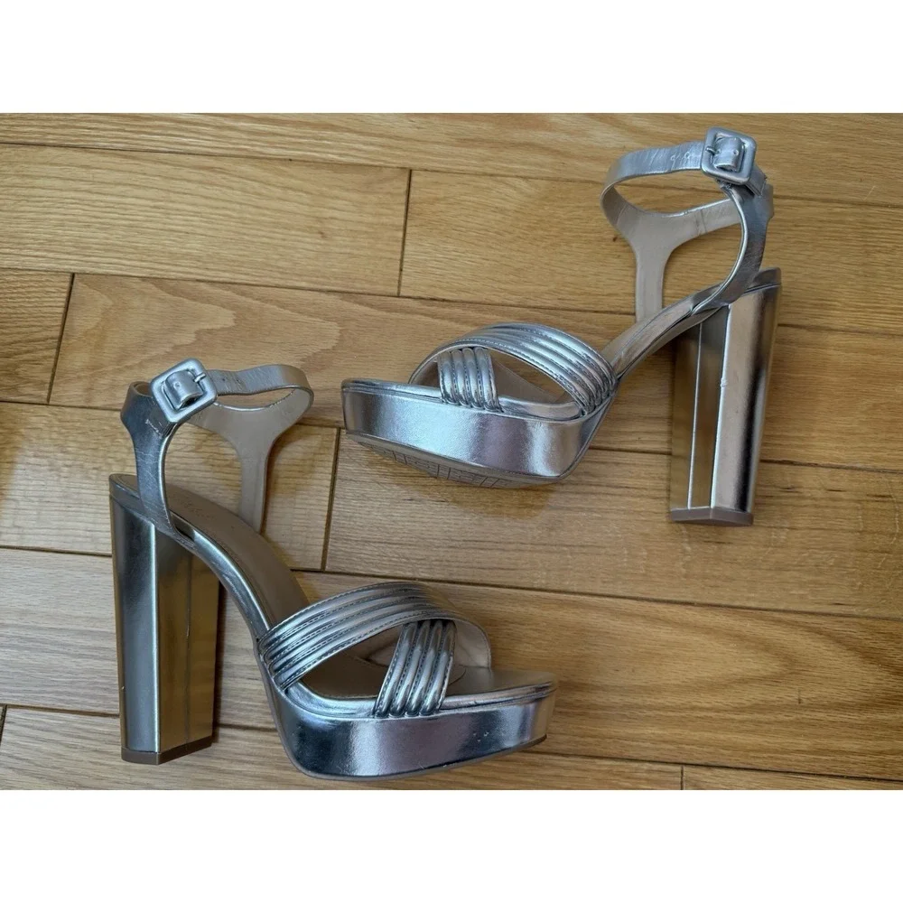 Jewel Badgley Mischka Silver Women's Sz.10 Heeled Open Toe Platform Sandal Heels